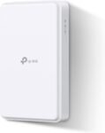TP-Link NE200-Outdoor Router 5G con SIM da Esterno, Velocità di download 5G fino a 4.67Gbps, 4G CAT19 fino a 1.6Gbps, Porta 2.5GE, Supporta PoE passivo e 802.3af/802.3at, IP66, Montaggio flessibile