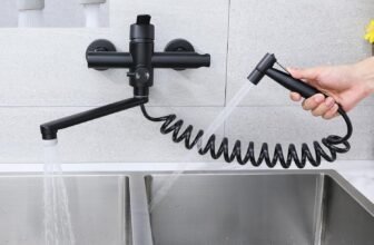 Rubinetto da cucina, montaggio a parete, da cucina con pistola a spruzzo, girevole a 360°, tubo girevole da 23 cm, caldo e freddo, 4 modalità di funzionamento, acciaio inox 304, nero