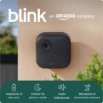 Nuova videocamera Blink (Outdoor 4) | Videocamera di sicurezza smart HD wireless, autonomia di due anni, compatibile con Alexa | Sistema a 4 telecamere con Sync Module Core incluso | IP65