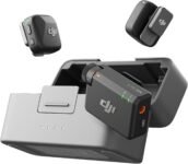 DJI Mic Mini (2 TX + 1 RX + Custodia di ricarica), microfono wireless, leggero, audio di alta qualità, 48 ore di utilizzo, cancellazione rumore, microfono senza fili per fotocamere/iPhone/Android,vlog